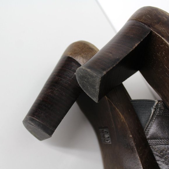 ICON Los Angeles Leather shoes slip on heels mules sz 9.5 cute dog PUG art Jeon - Picture 14 of 16